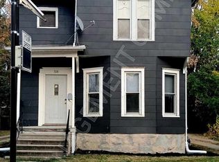 528 Jackson St #A, Oshkosh, WI 54901