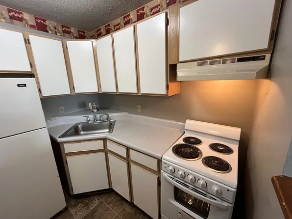 1302 S 11th St APT 7, Oskaloosa, IA 52577