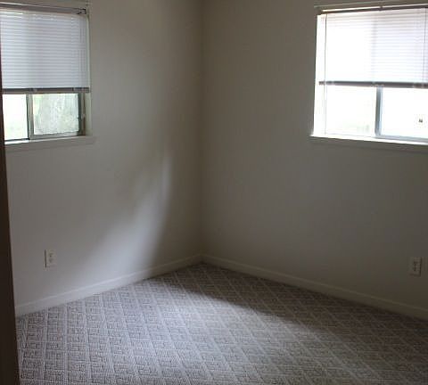 5th image of 9340 Gardner St