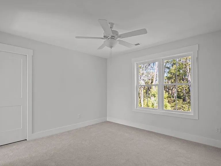 4772 Yellowood Dr — Photo 23