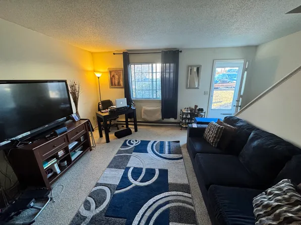 499 Scott Road APT 13, Waterbury, CT 06705