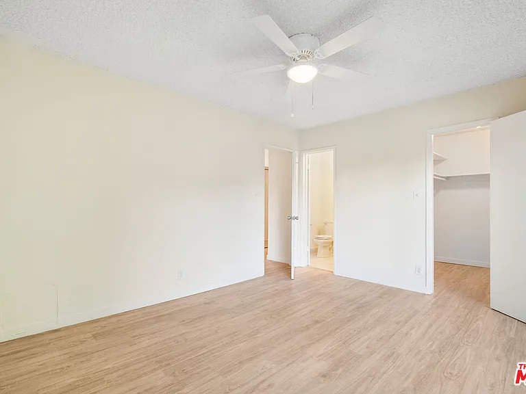 7540 Hampton Ave #202 — Photo 18
