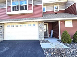 7247 Dora Dr, Lino Lakes, MN 55038