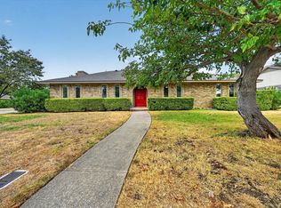 215 Roma Dr, Duncanville, TX 75116