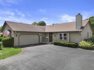 285 Prairie Run, Grafton, WI 53024