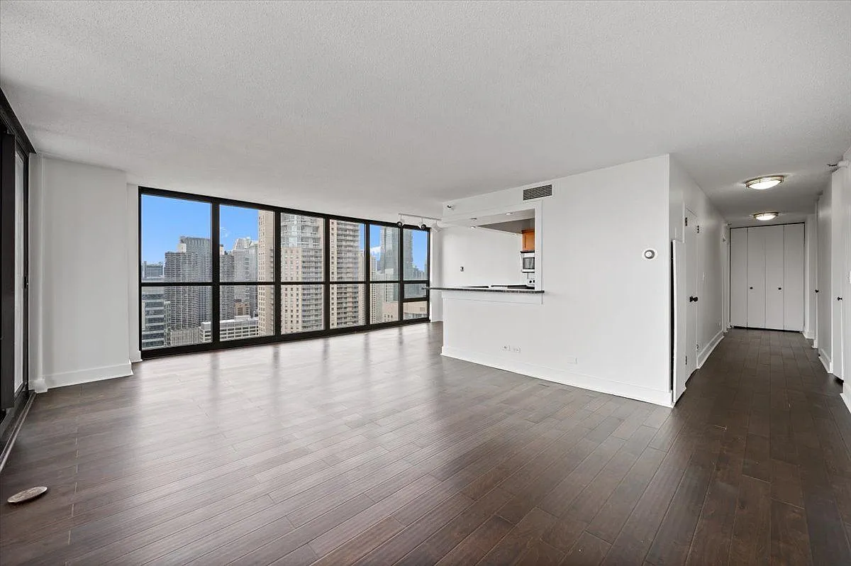 2 bed, 1400 sqft, $4,000 — Photo 4