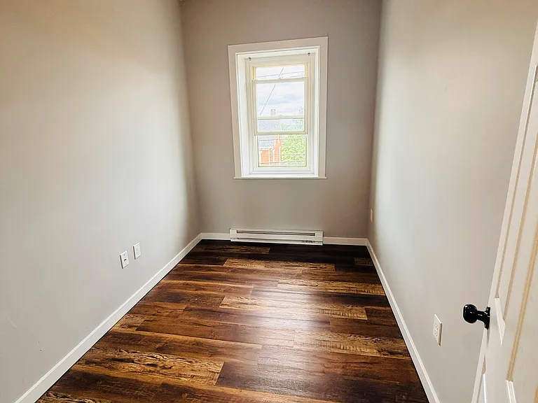 102 E Main St #4 — Photo 14