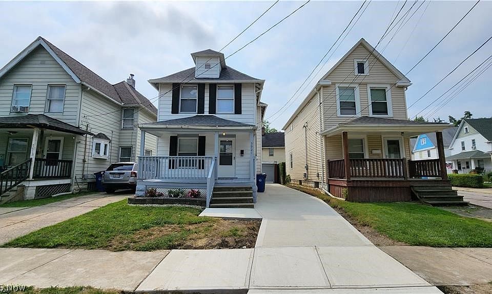 1st image of 3921 Mapledale Ave