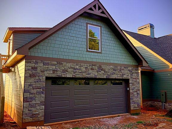 3rd image of 1025 Roy Grindle Rd #1