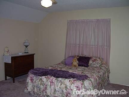5th image of 201 Sunnyland Dr