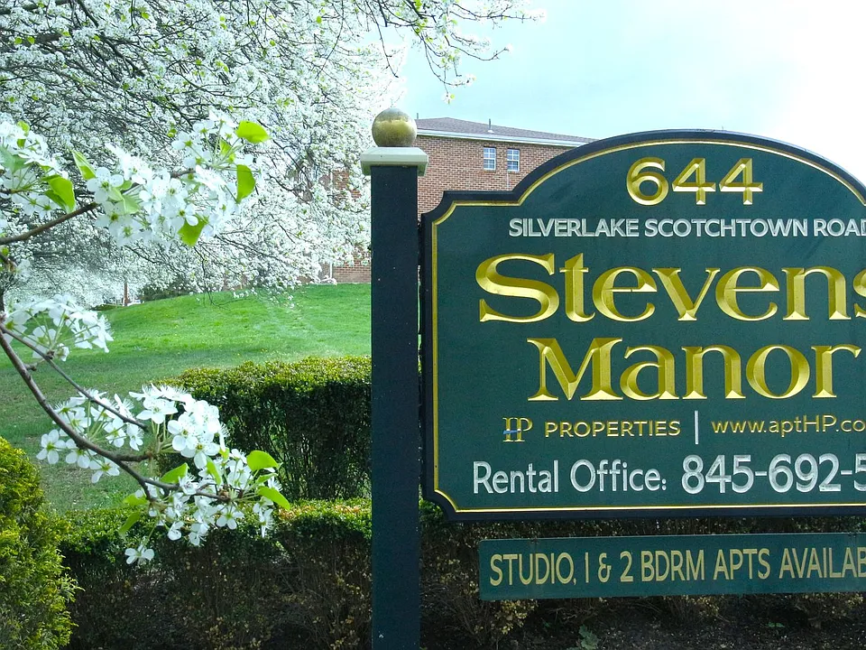 Stevens Manor Apartments