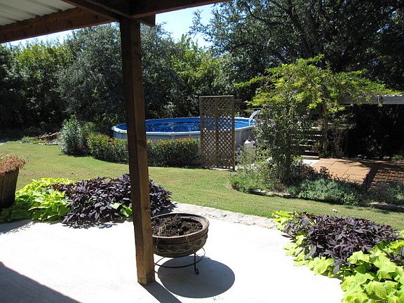 4th image of 345 Karbo Ln
