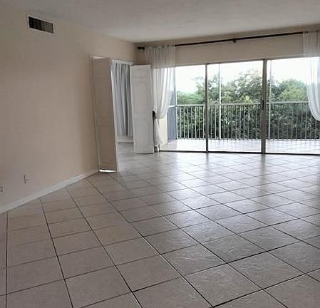 2nd image of 3100 N Palm Aire Dr APT 508