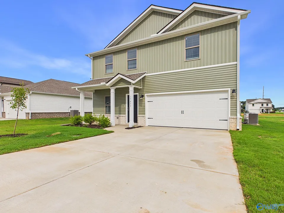 15433 Grayson Cir