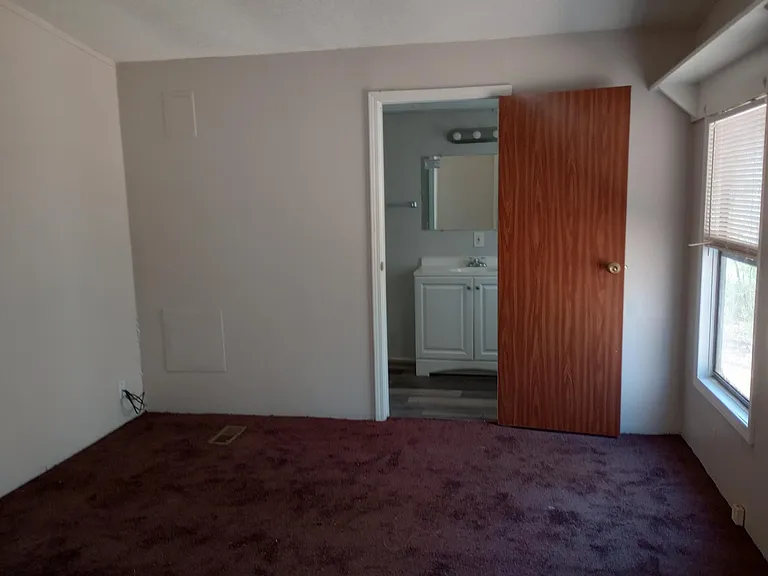 88 Oakview Dr — Photo 3