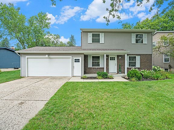 2nd image of 1147 Springwood Dr SE