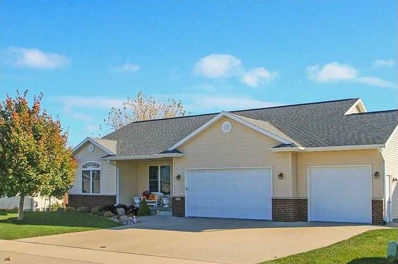 1st image of 706 Bergamot Ln