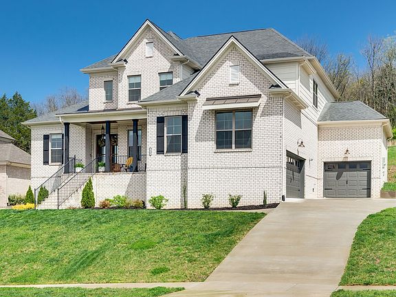 2nd image of 7060 Big Oak Ln