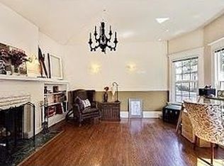 214 17th Ave E APT 1, Seattle, WA 98112