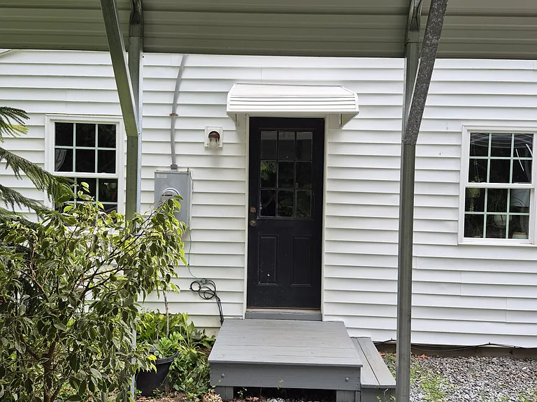 31497 Russel Rd — Photo 2
