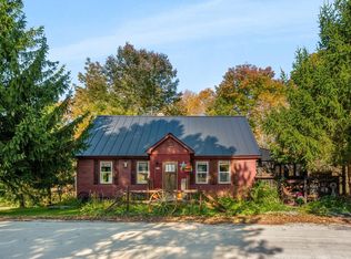 61 Lake Ninevah Rd, Mount Holly, VT 05758