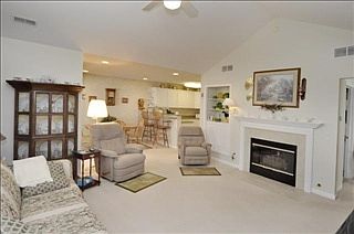 3rd image of 493 Ashton Lake Dr