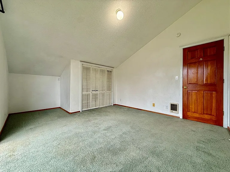 275 SW 2nd St #1 — Photo 10