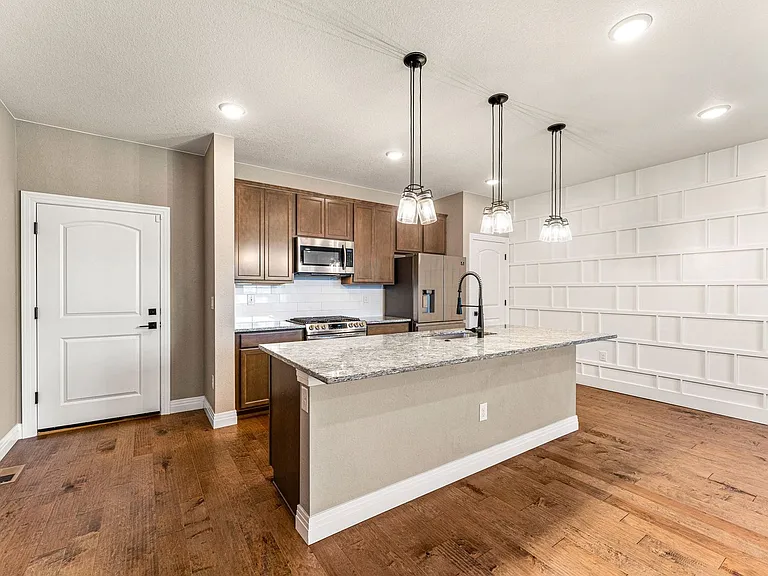 16571 E 119th Way #D — Photo 8