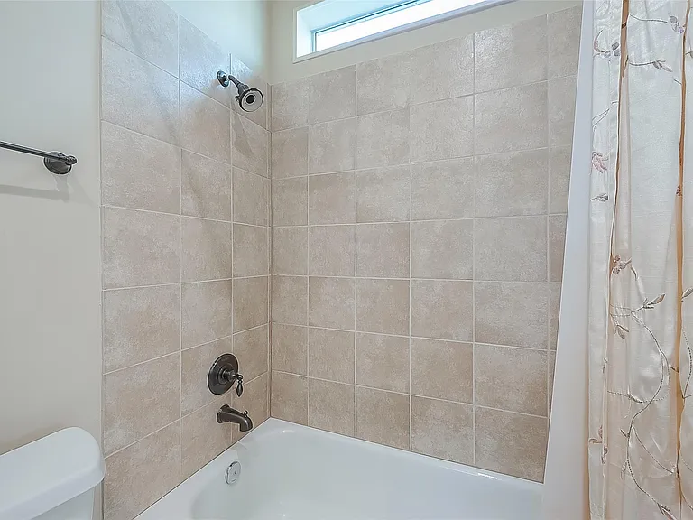 1804 Haddon St — Photo 13