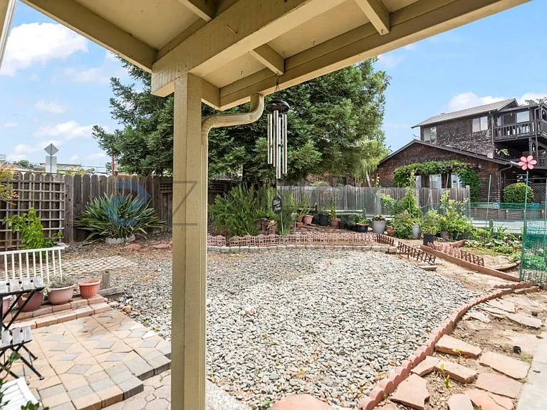 2872 Pickford Pl — Photo 4