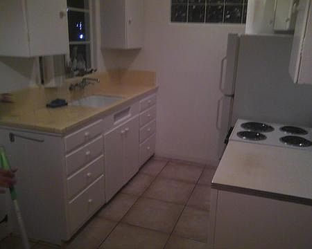 3rd image of 301 Fairmont Ave APT B