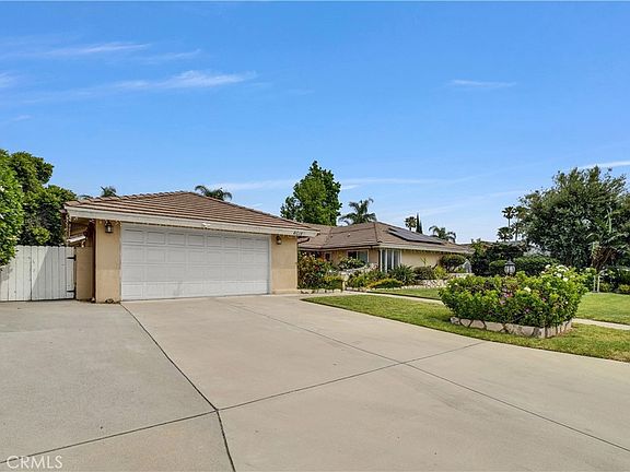 2nd image of 6019 Magnolia Ave