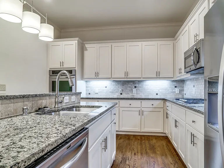 6517 Del Norte Ln — Photo 10