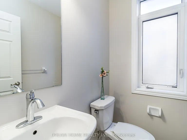 3070 Eberly Woods Dr — Photo 4