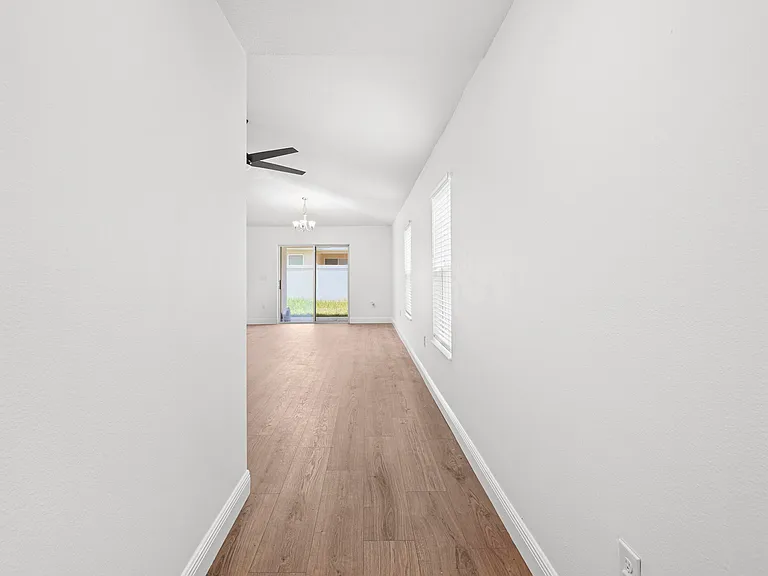 5870 NW Pine Trail Cir — Photo 5