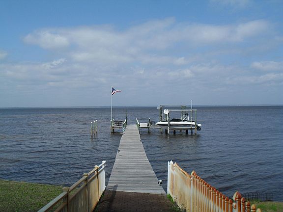 3rd image of 7 Garden Bay Ct