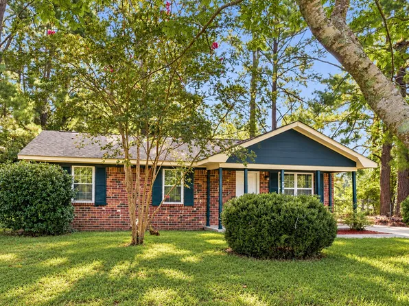 301 Bluebell Ave, Summerville, SC 29483