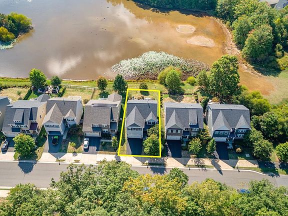 5th image of 7116 Lake Dr