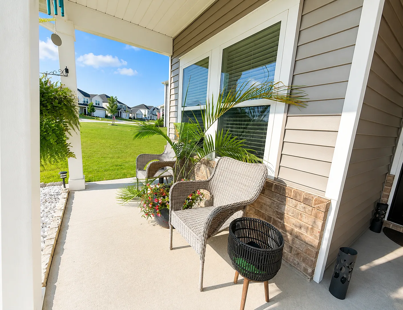 4 bed, 2150 sqft, $2,525 — Photo 2