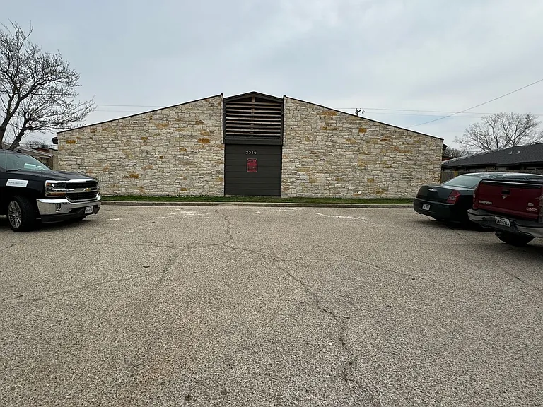 2316 Andover Dr — Photo 23