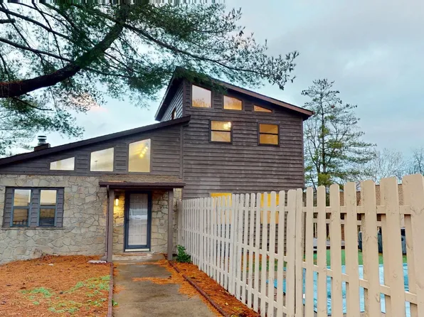 100 Stonewood Dr, Huntington, WV 25705