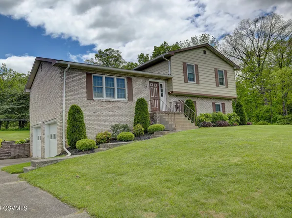 118 Poplar St, Middleburg, PA 17842