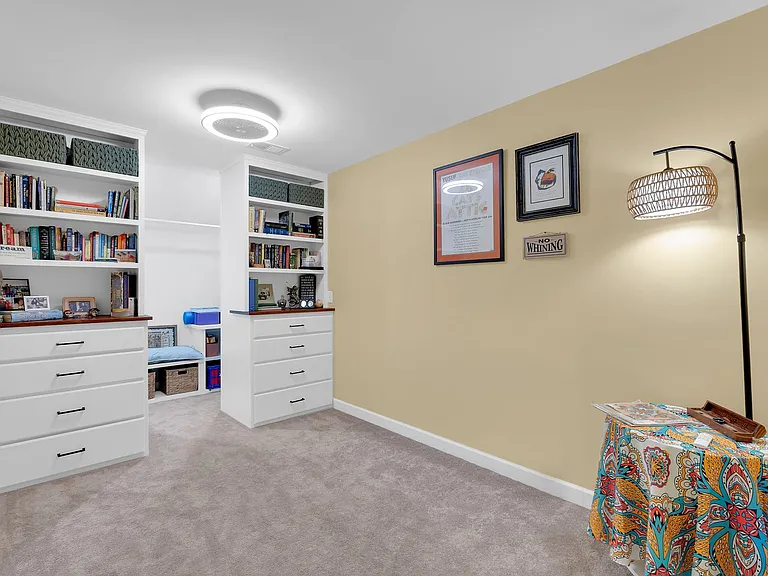 323 Nettle Ln — Photo 25