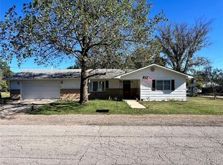 200 Mildred St, Richland, MO 65556