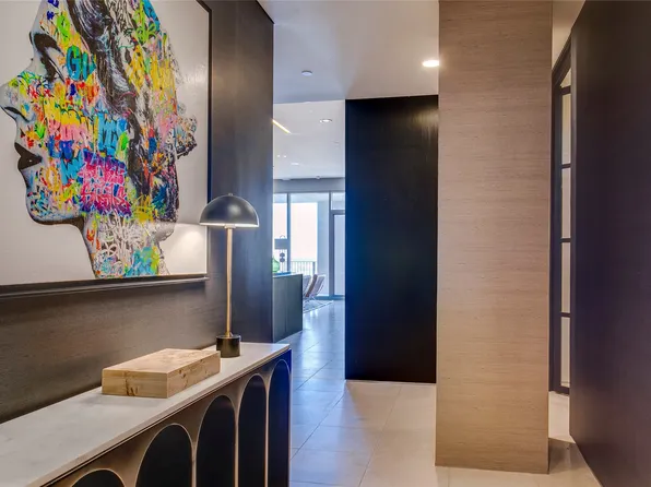 1717 Arts Plz Suite 1910, Dallas, TX 75201