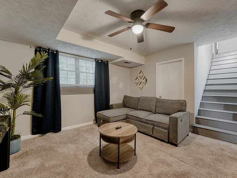5767 Lanny Ln — Photo 23