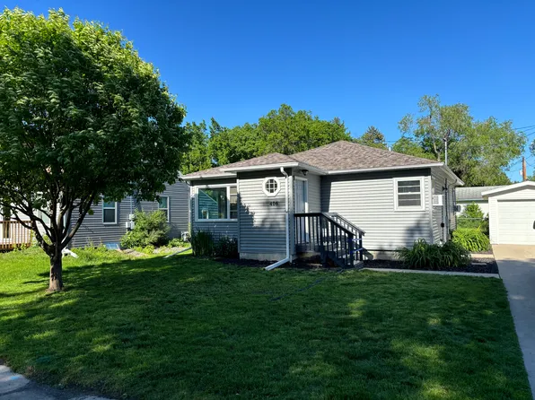 406 Dudrey Ct, Moorhead, MN 56560