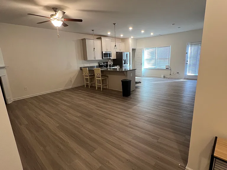 5745 Silver Lake Dr — Photo 5