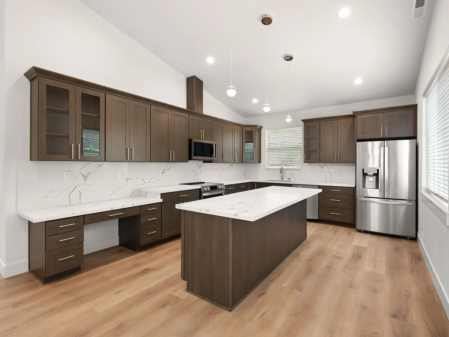 2 bed, 1200 sqft, $2,790 — Photo 1