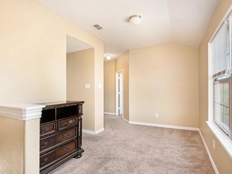 2216 Old Leonard St — Photo 11